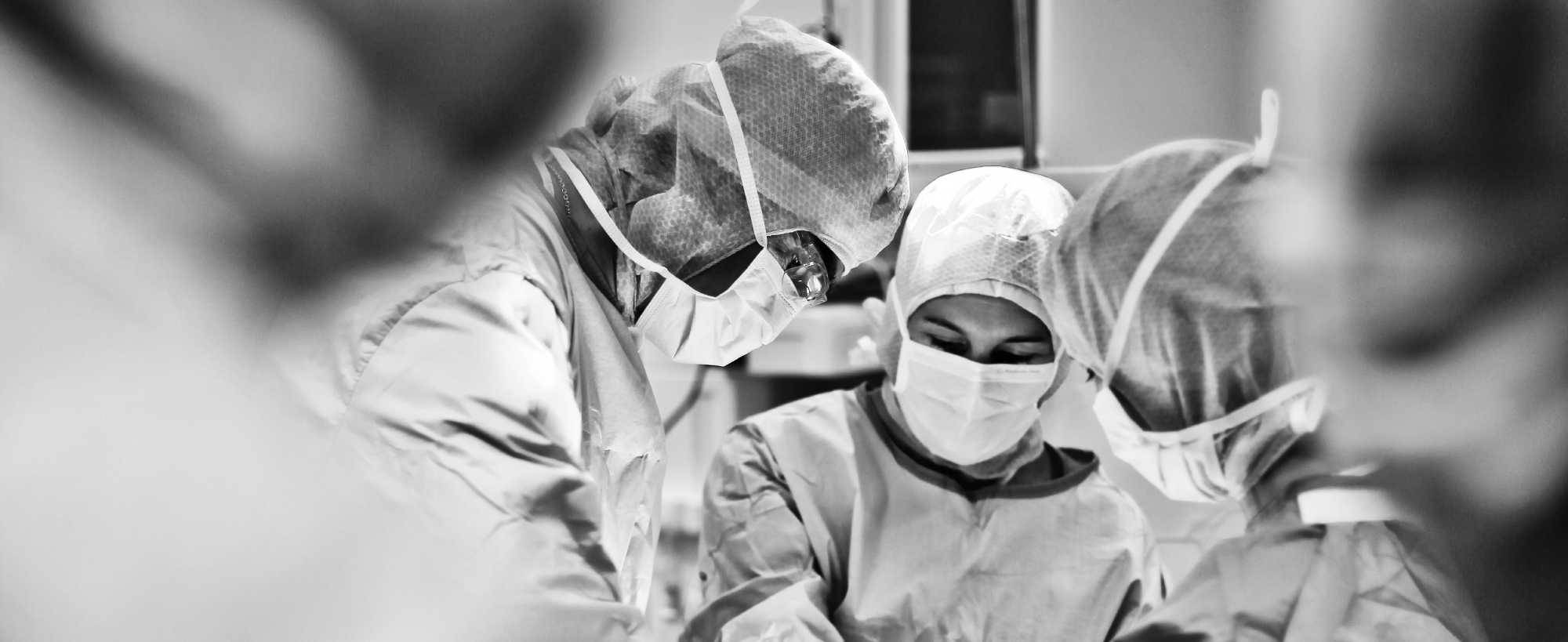 Neuraxial versus General Anesthesia for Total Knee Arthroplasty